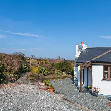 Beautiful Countryside Cottage On The North Wales Coast Абергели Екстериор снимка