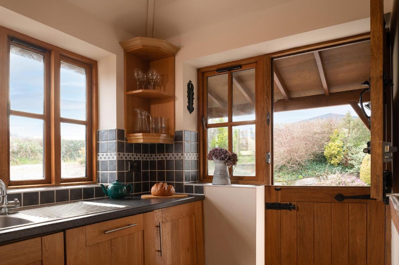 Beautiful Countryside Cottage On The North Wales Coast Абергели Екстериор снимка
